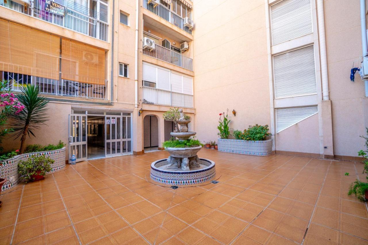 Appartement Amarillo Soleado à Torrevieja Extérieur photo